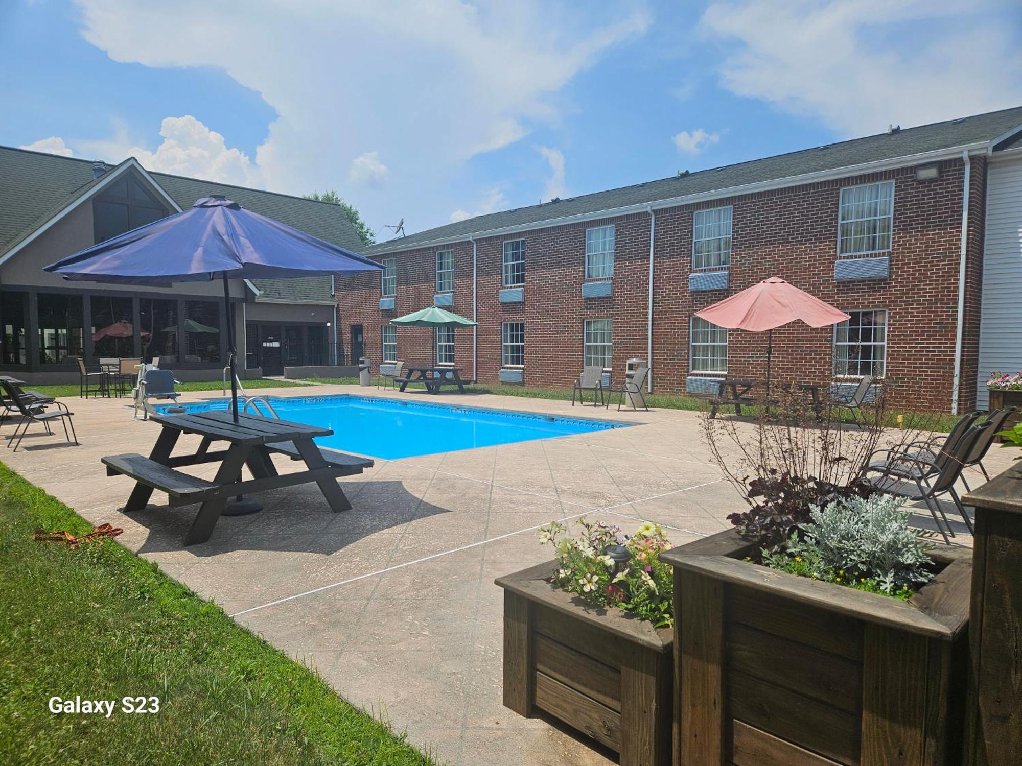 Quality Inn Dublin I-81 Luaran gambar