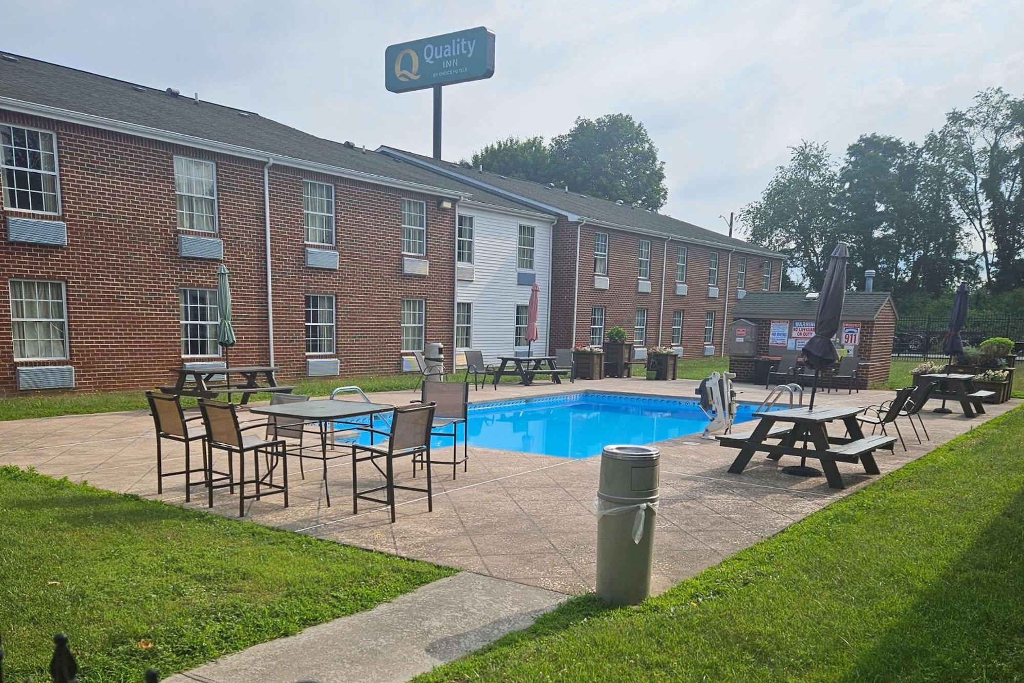 Quality Inn Dublin I-81 Luaran gambar